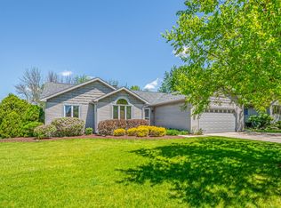 544 Martin Ln, Howards Grove, WI 53083