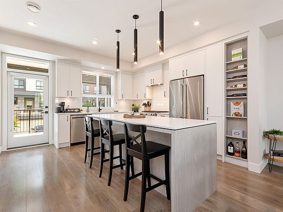 5th image of 45500 Campus Dr #30