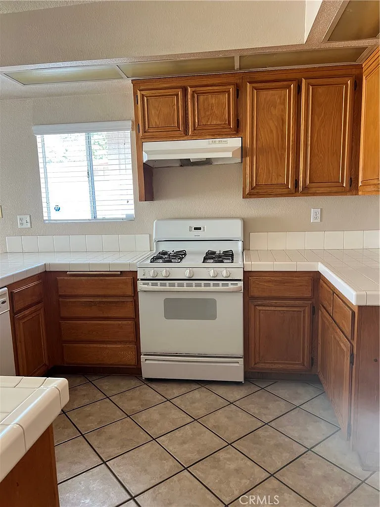 3 bed, 1502 sqft, $3,000 — Photo 4