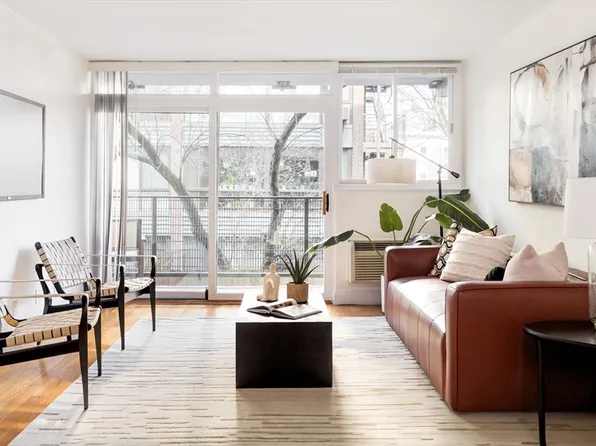 345 Harvard St APT 1D, Cambridge, MA 02138