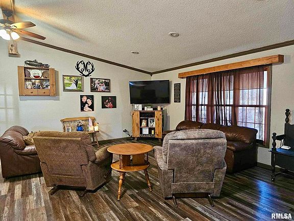 5th image of 2163 Pebble Dr