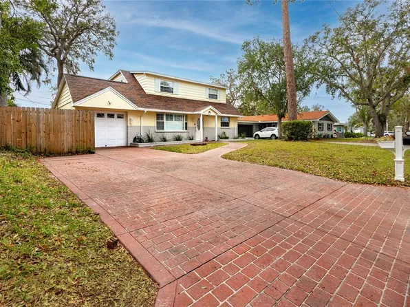 11624 Pinedale Ave, Seminole, FL 33772