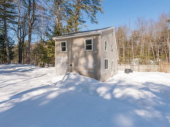 2nd image of 471 Winchendon Rd