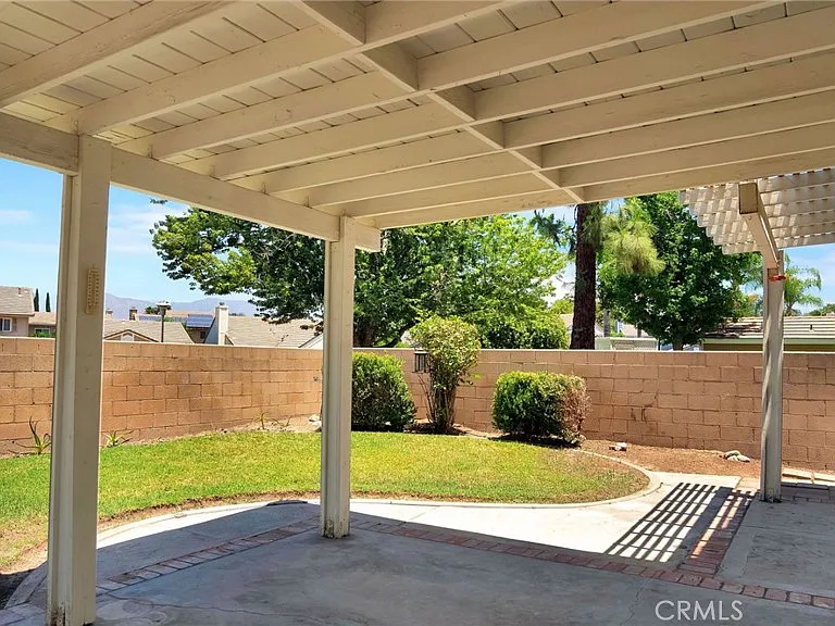 26342 Snowden Ave — Photo 36