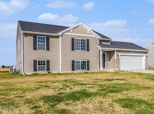 384 Douglas Dr, Liberty Center, OH 43532