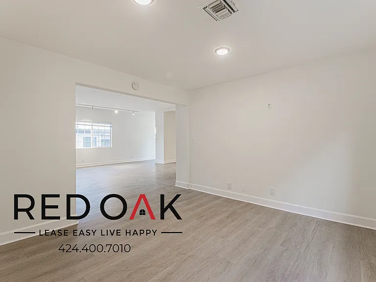 317 S Hamel Rd #C — Photo 10