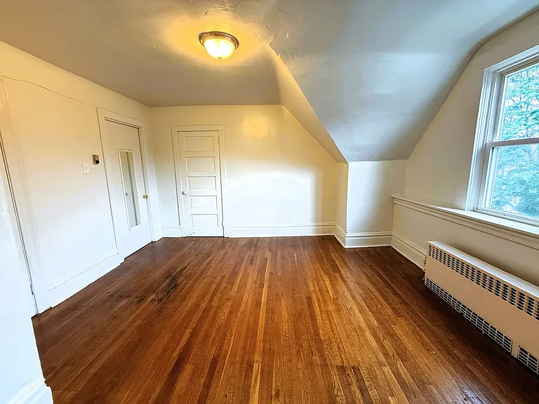 Highland Park - Apartments For Rent In Pittsburgh — Photo 4