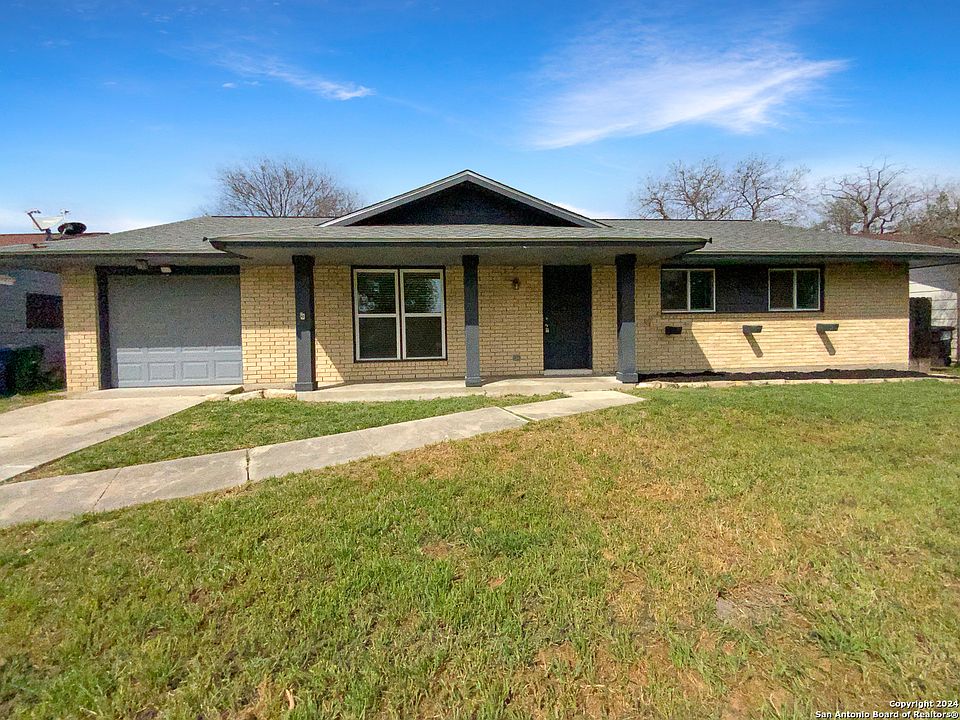 1st image of 4351 FIRST VIEW DR