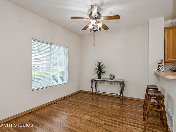5th image of 631 Windsor Dr #5C