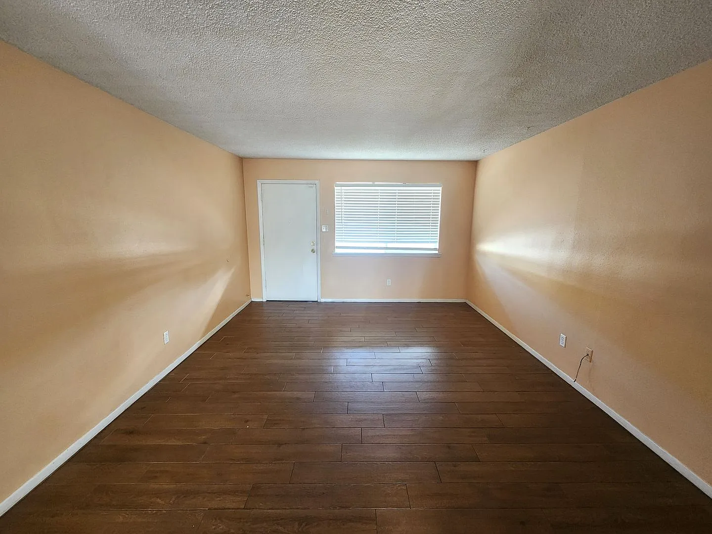 1233 Plain St. — Photo 3