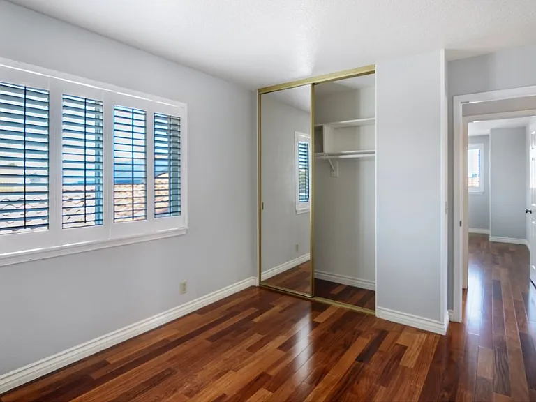 24241 Tama Ln — Photo 21
