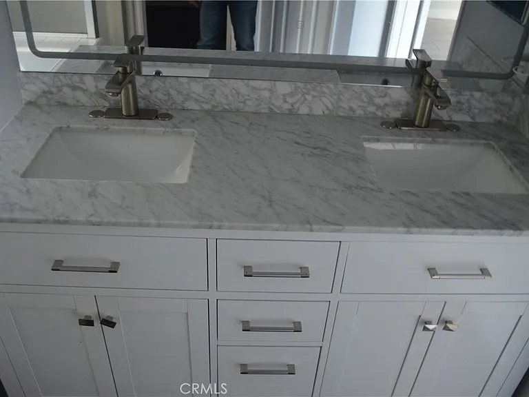 7480 Addison Rd — Photo 29