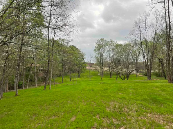617 S Alabama St, Killen, AL 35645