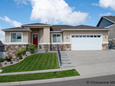 5242 Shadow Rock Dr, Cheyenne, WY, 82009