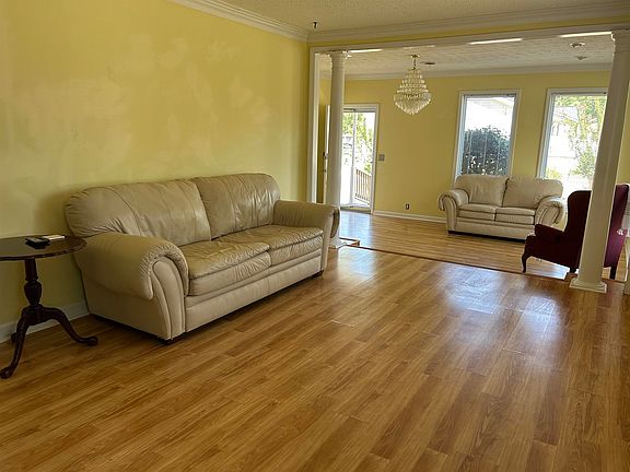 2nd image of 307 Byrnes Circle