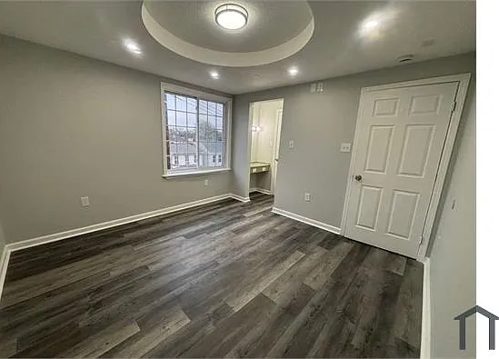 817 Steuben St — Photo 9