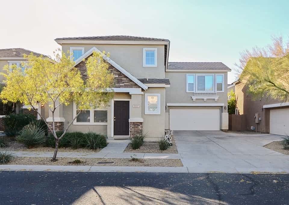 1st image of 3037 W Ferruccio Pl