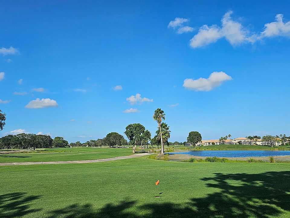 1st image of 475 Prestwick Circle