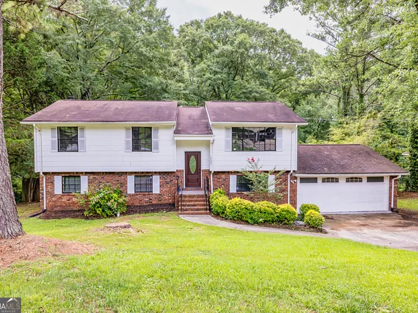 1442 Winchester Trl, Riverdale, GA 30296