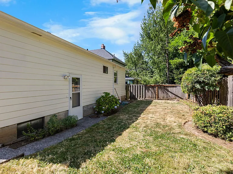 2746 SE 31st Ave — Photo 23