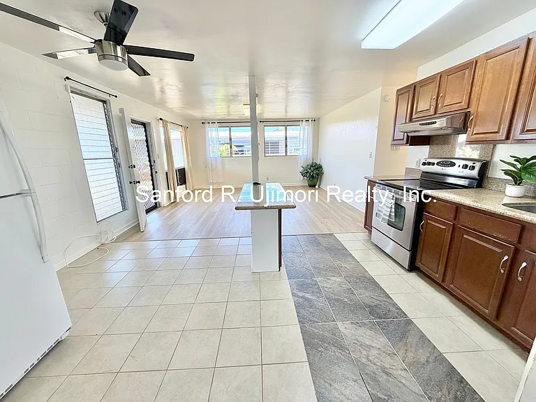 94-1032 Hiapo St — Photo 2