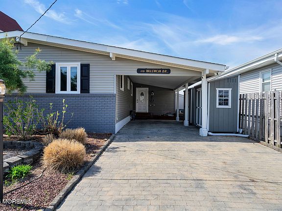 4th image of 119 Valencia Drive