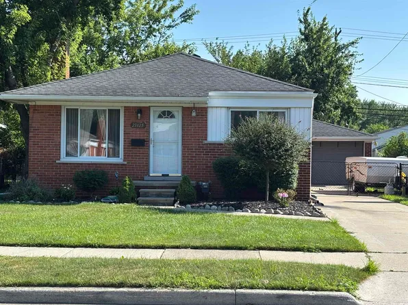23125 Beverly St, Saint Clair Shores, MI 48082