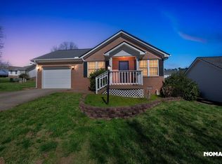 608 Alston Ln, Cornelia, GA 30531