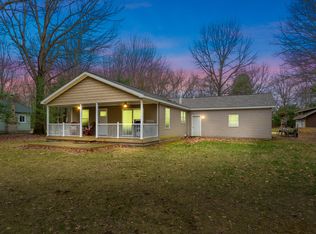 8311 W Shore Dr, Grand Junction, MI 49056