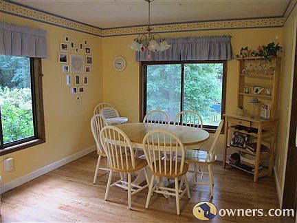 Eat in Breakfast Area