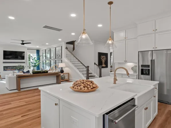 1342 Porchers Bluff Rd, Mount Pleasant, SC 29466