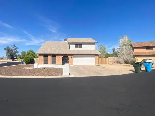 4930 W Torrey Pines Cir, Glendale, AZ 85308
