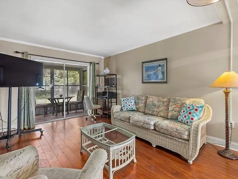2047 Canal Dr #L6 — Photo 6