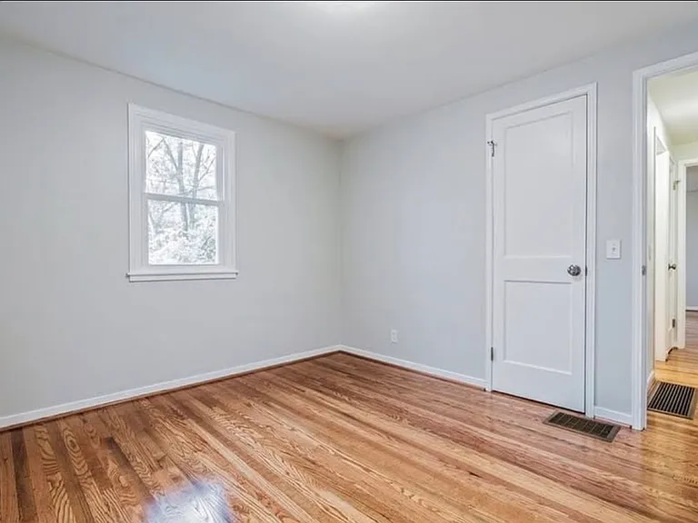 531 Spencer Rd — Photo 13