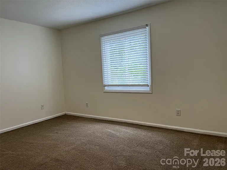 1911 Smoke Ridge Ct #5 — Photo 11