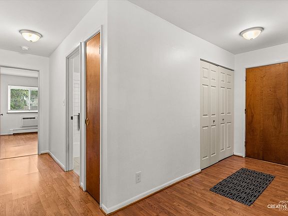 3rd image of 1321 S Finley Rd APT 212