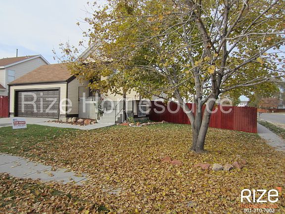 2nd image of 1796 W Cornwall Pl