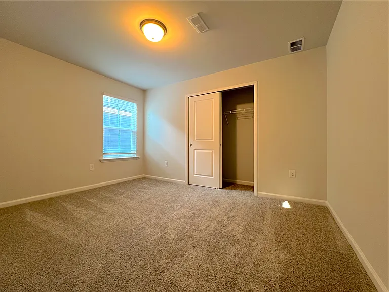 728 Denberg Ln — Photo 10
