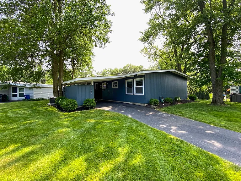 2509 Bristol Rd — Photo 1