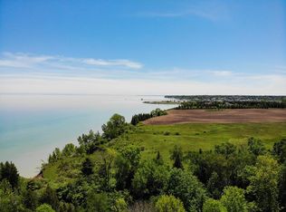Lakeshore Dr, Kewaunee, WI 54216