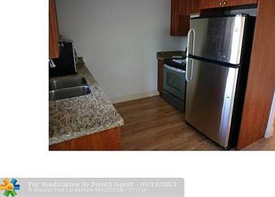 5th image of 445 SE 16th St APT 1