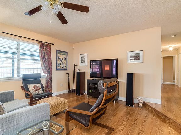 5th image of 1014 Woodsmere Pkwy