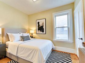 55 Harbor View St, Dorchester, MA