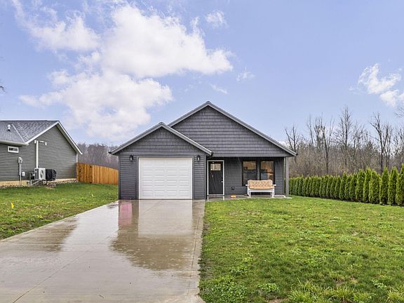 3rd image of 213 Brushwood Dr