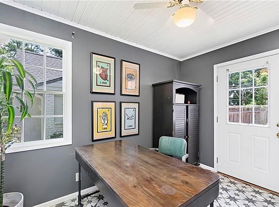 5th image of 2205 W 50th St