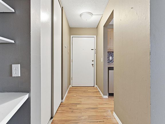 3rd image of 1023 Smetana Rd APT 6