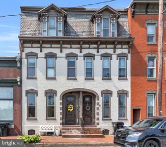 566 Race St, Harrisburg, PA, 17104