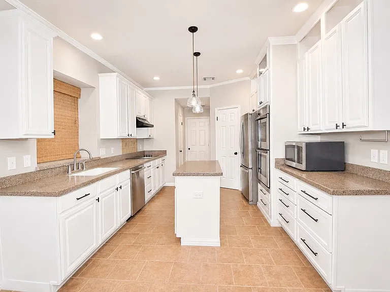7207 Emerald Glen Dr — Photo 5