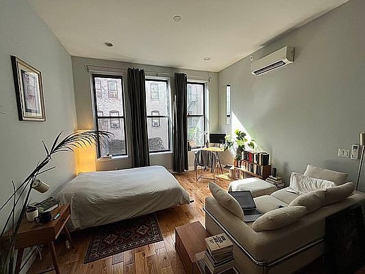 2nd image of 550 W 140th St APT 4