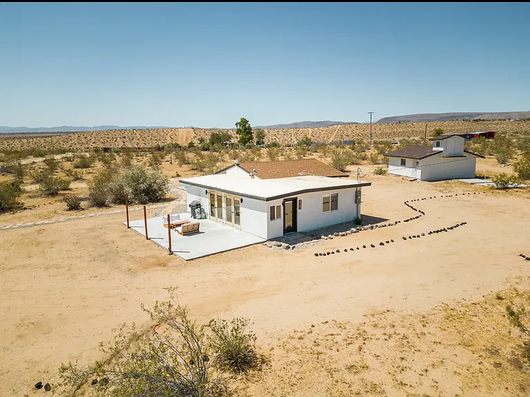 56877 Reche Rd — Photo 20